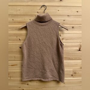 Magaschoni Size Large 100% Cashmere Sleeveless Turtleneck Sweater